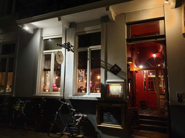 Image of Cafe Rose Red